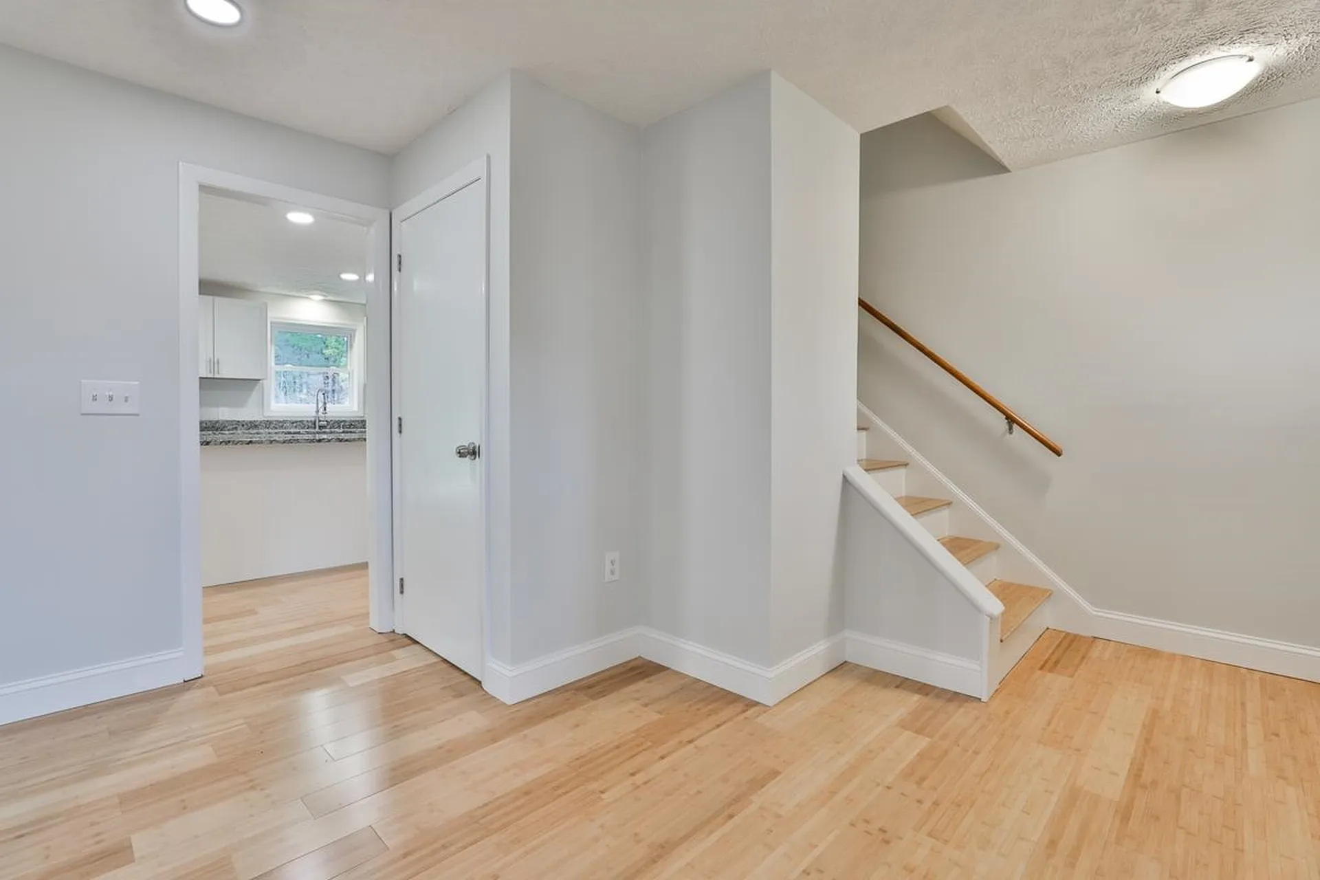 1l Rocco Drive Derry NH 03038