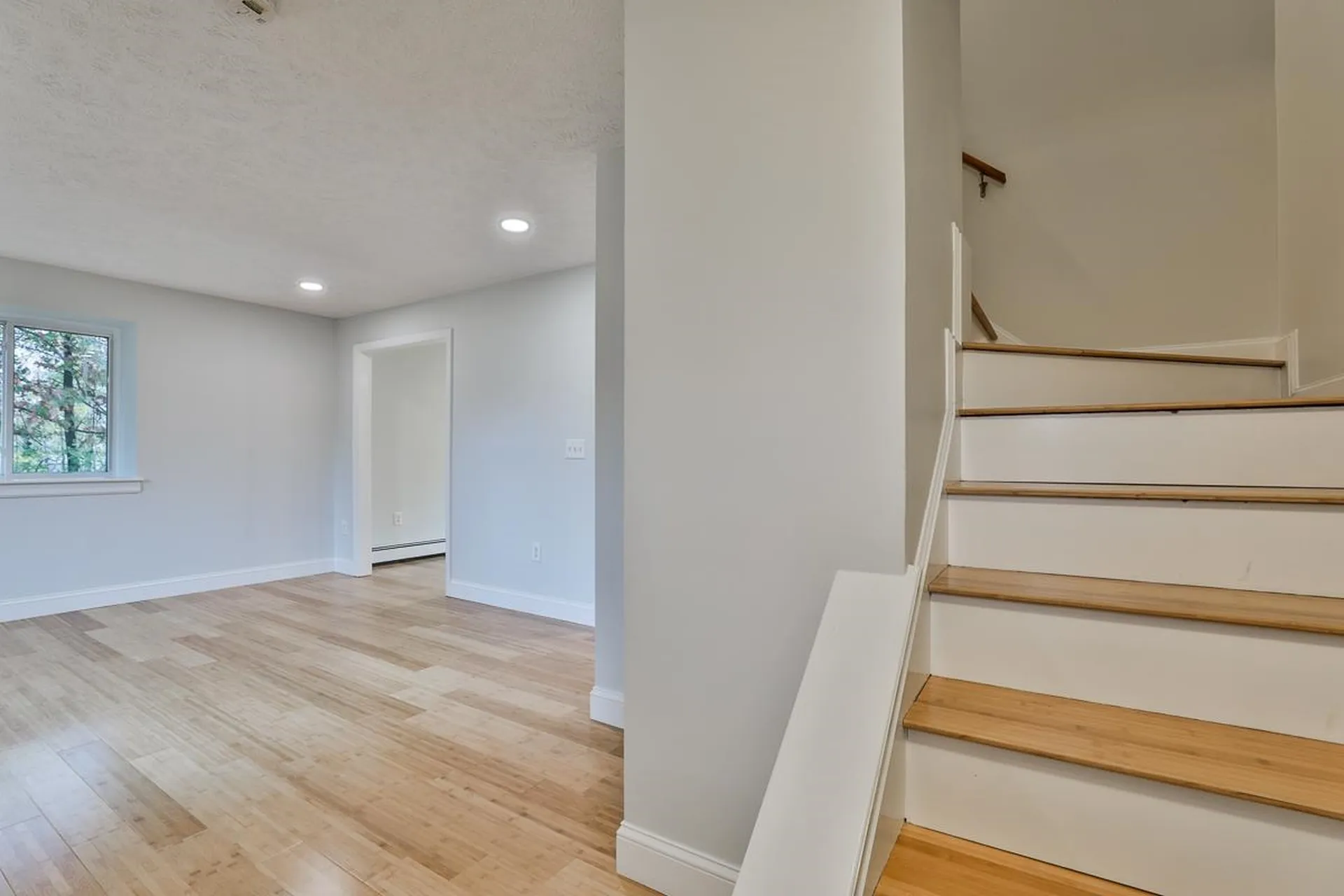 1l Rocco Drive Derry NH 03038