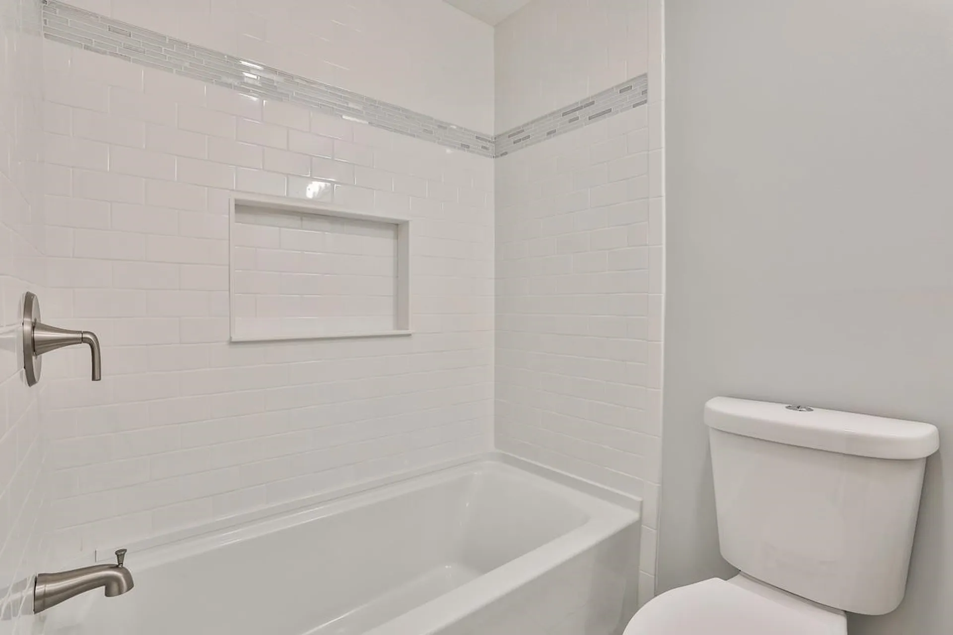 1l Rocco Drive Derry NH 03038