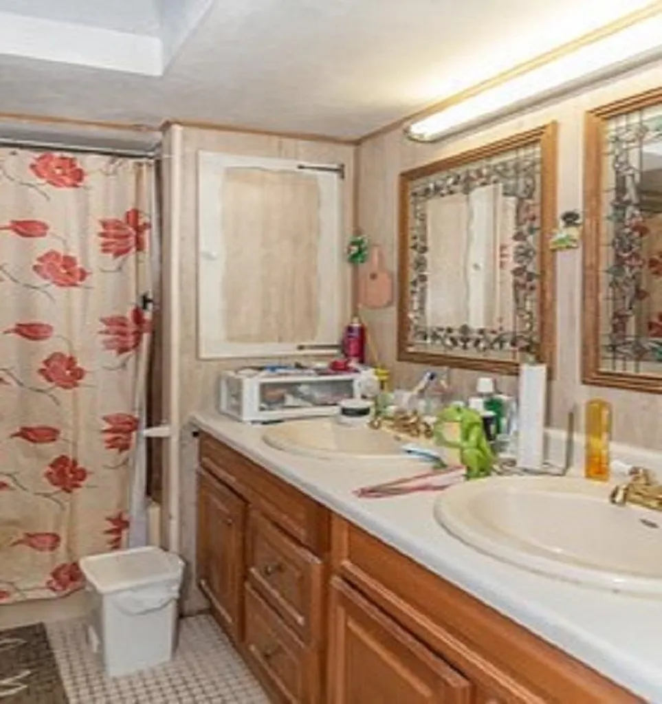 82 New Boston Road Kingston NH 03848
