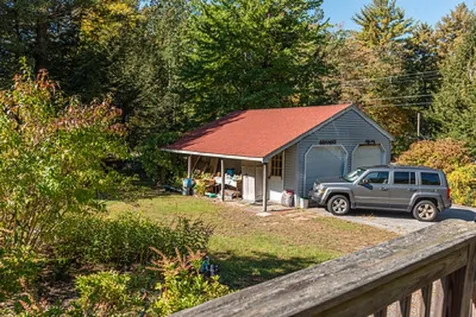 82 New Boston Road Kingston NH 03848