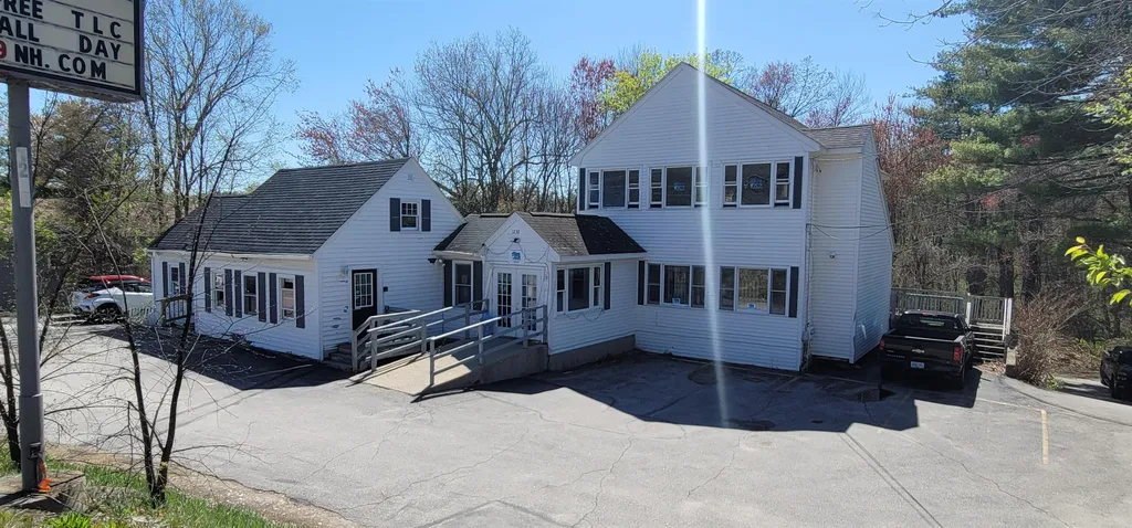 1238 Hooksett Road Hooksett NH 03106