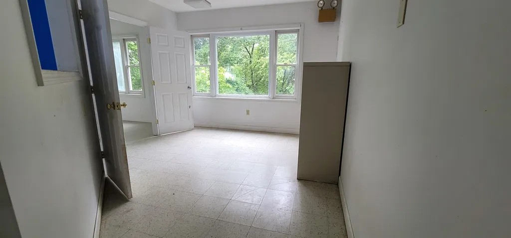 1238 Hooksett Road Hooksett NH 03106