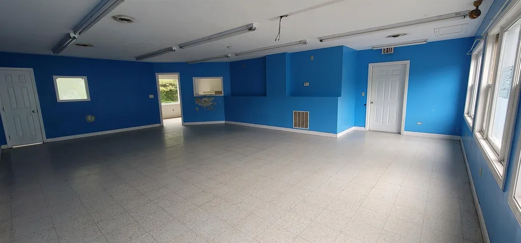 1238 Hooksett Road Hooksett NH 03106