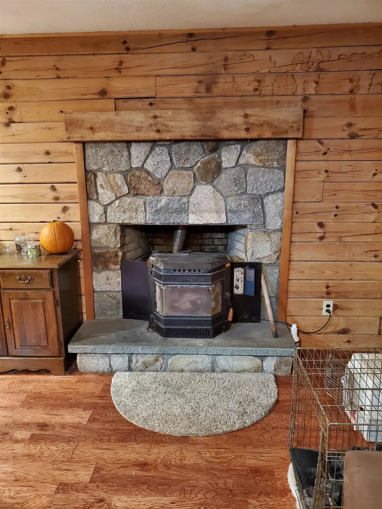 80 Sprague Road Richmond NH 03470