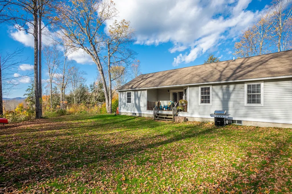 22 Ratner Lane Royalton VT 05068