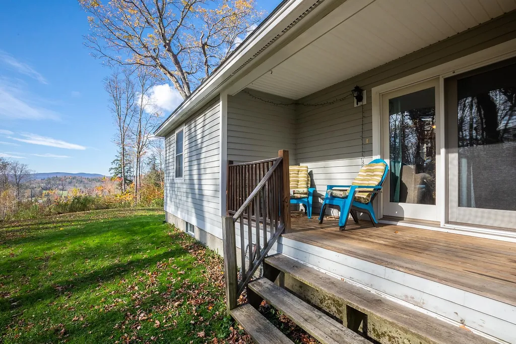 22 Ratner Lane Royalton VT 05068