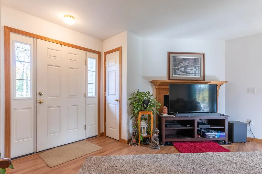 22 Ratner Lane Royalton VT 05068