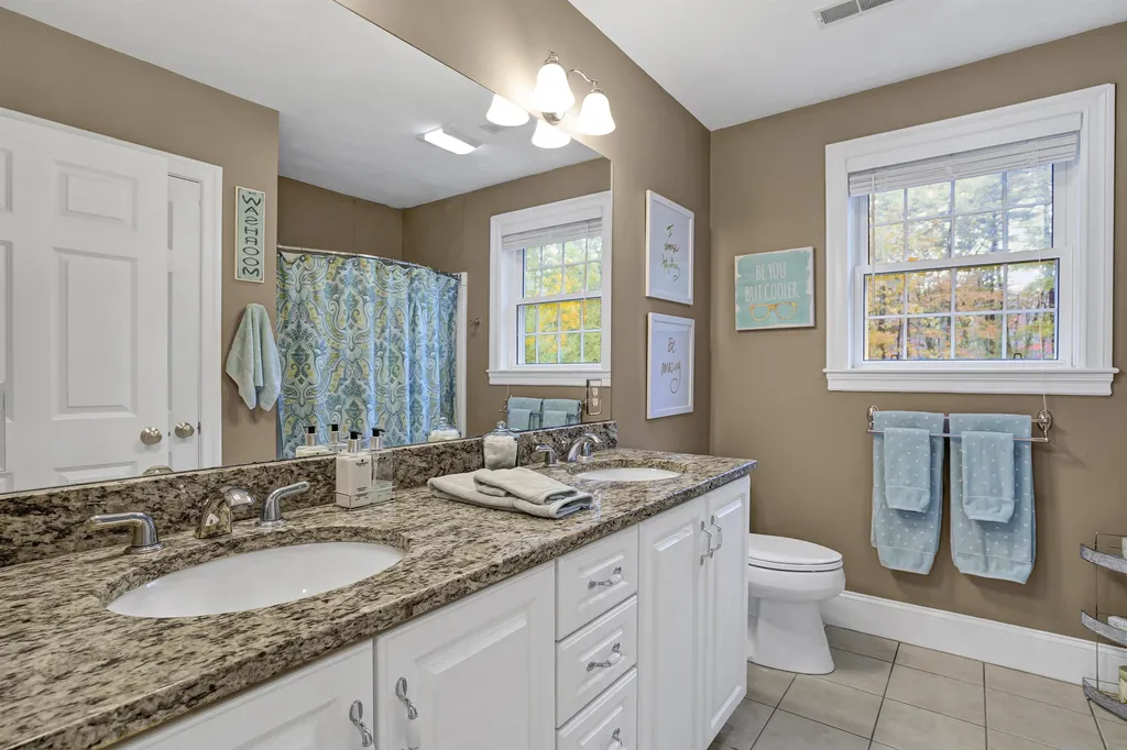 35 Bear Hill Road Windham NH 03087