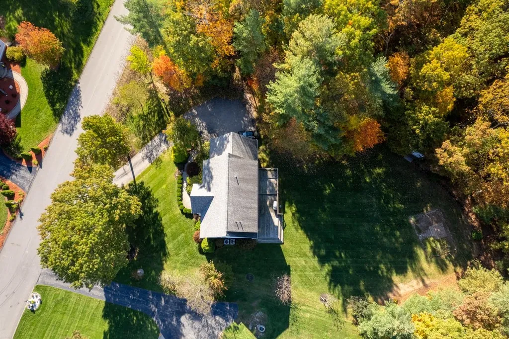 35 Bear Hill Road Windham NH 03087