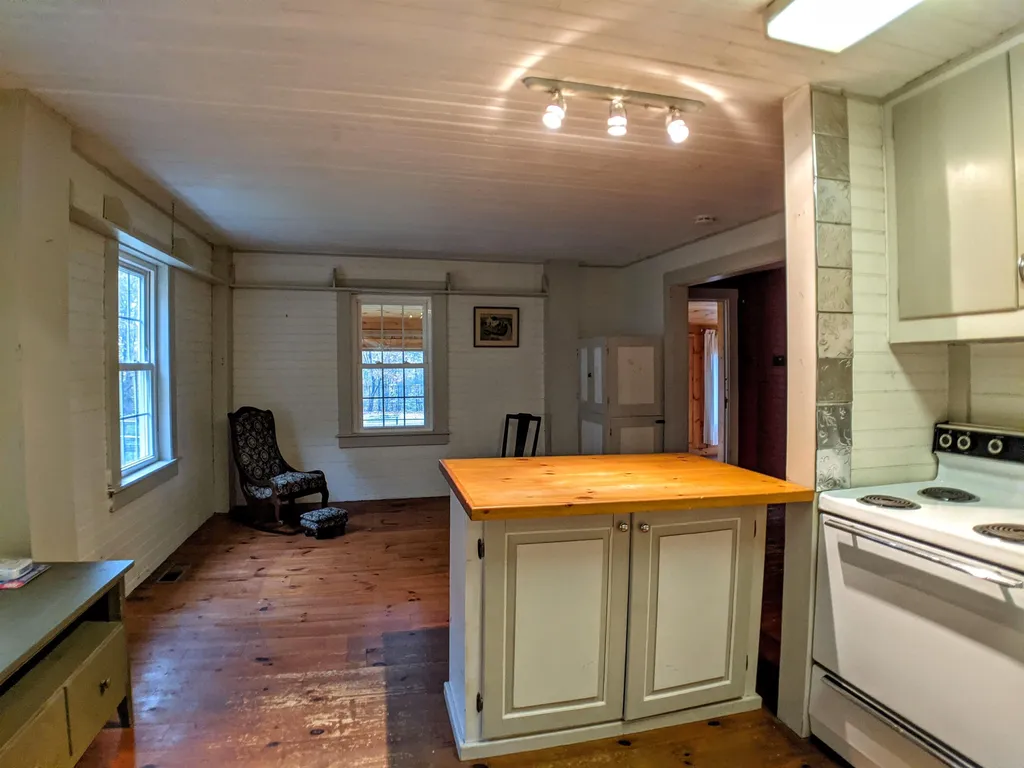 169 Range Road Sandwich NH 03227