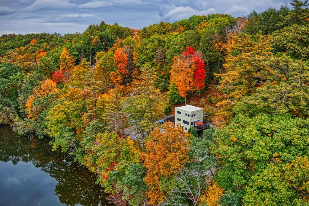 48 E Wilder Road Lebanon NH 03784