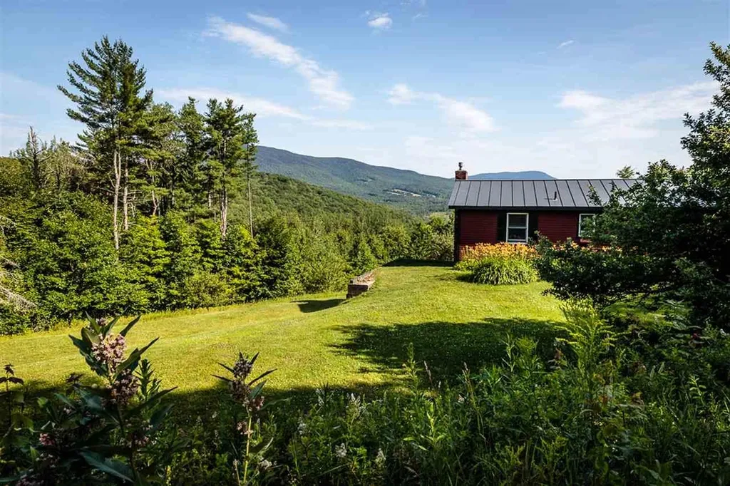 374 Indian Pond Road Orford NH 03777