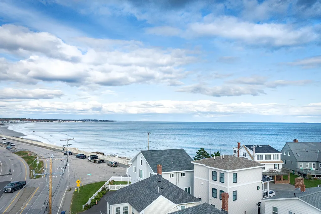 528 Ocean Boulevard Hampton NH 03842