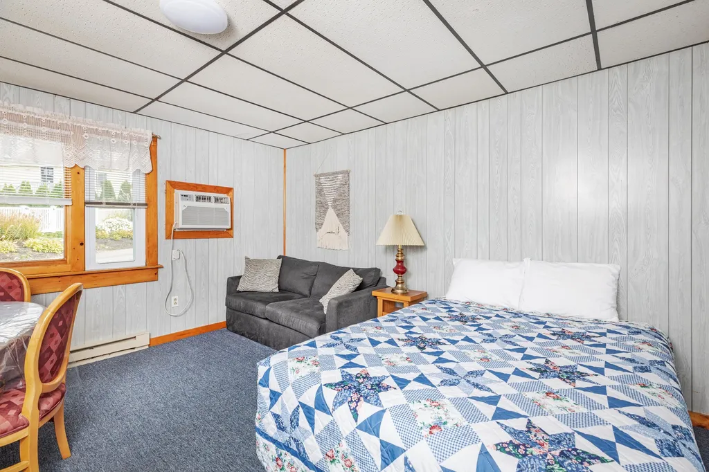 528 Ocean Boulevard Hampton NH 03842