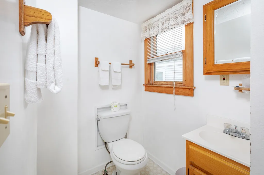 528 Ocean Boulevard Hampton NH 03842