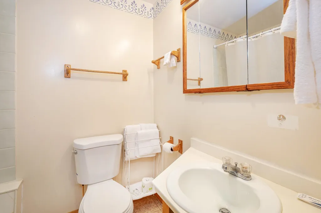528 Ocean Boulevard Hampton NH 03842