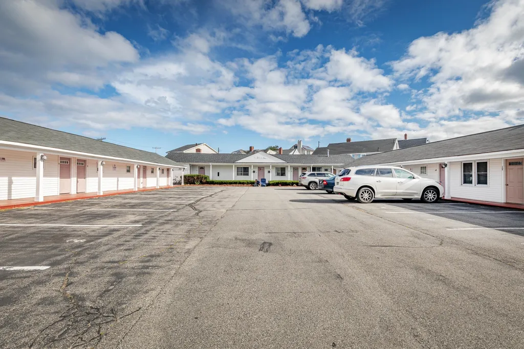528 Ocean Boulevard Hampton NH 03842