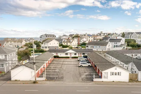 528 Ocean Boulevard Hampton NH 03842