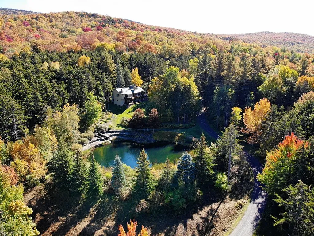 942 Cider Hill Road Warren VT 05674
