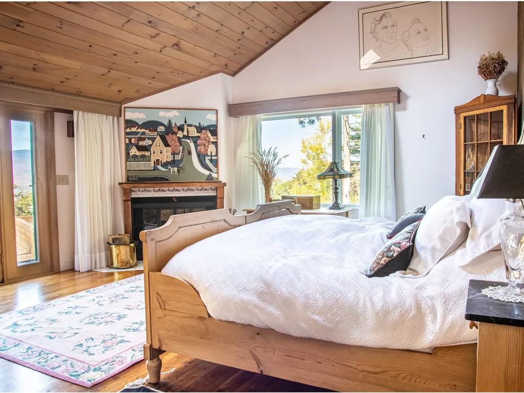 942 Cider Hill Road Warren VT 05674