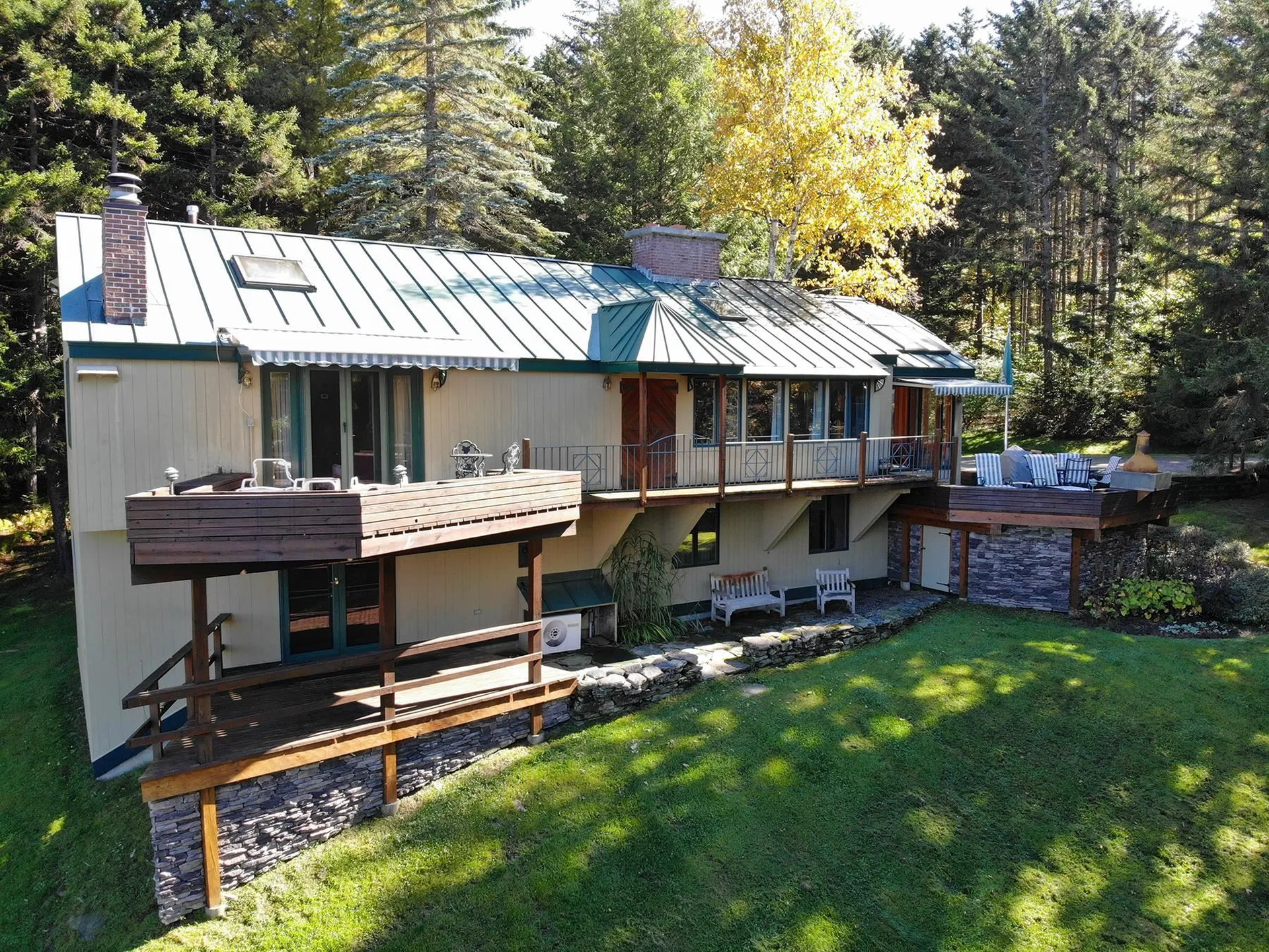 942 Cider Hill Road Warren VT 05674
