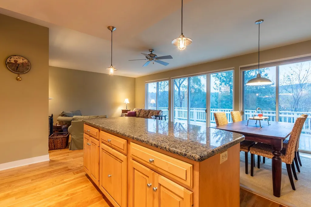3 Hathorns Hill Woodstock VT 05091