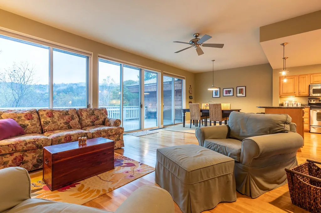 3 Hathorns Hill Woodstock VT 05091