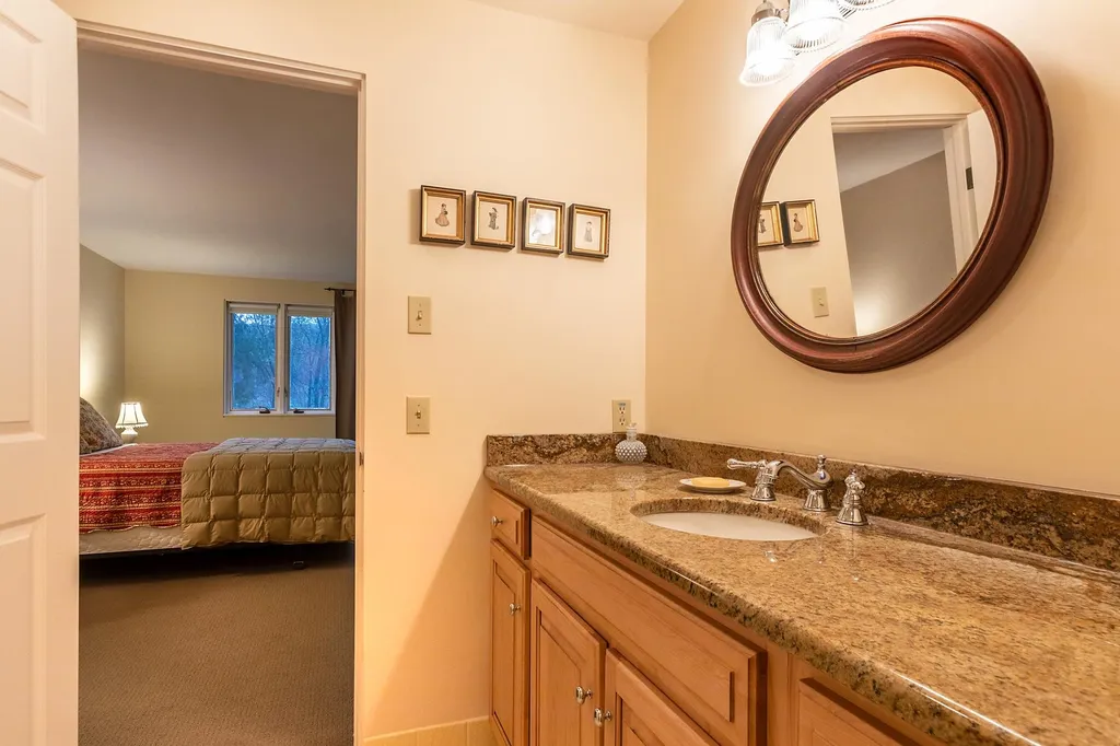 3 Hathorns Hill Woodstock VT 05091