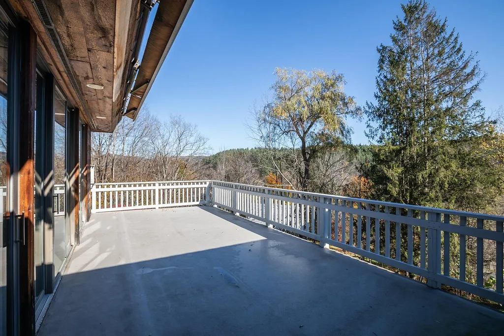 3 Hathorns Hill Woodstock VT 05091