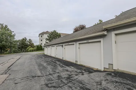 16 Mountain Laurels Drive Nashua NH 03062