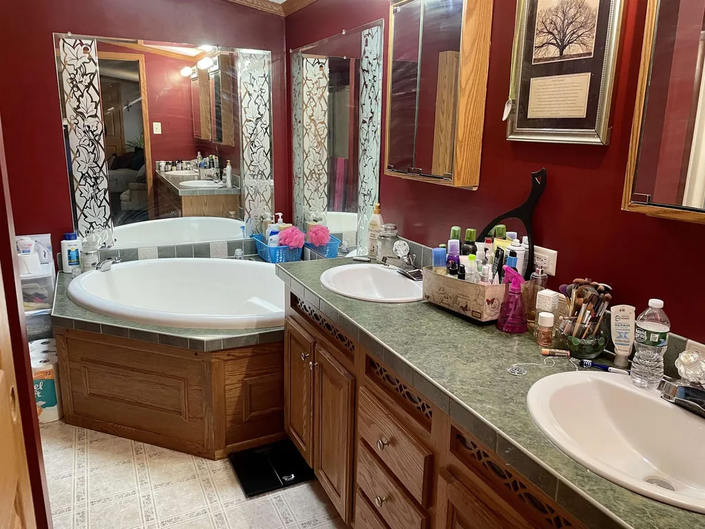 15 Marilyn Drive Allenstown NH 03275