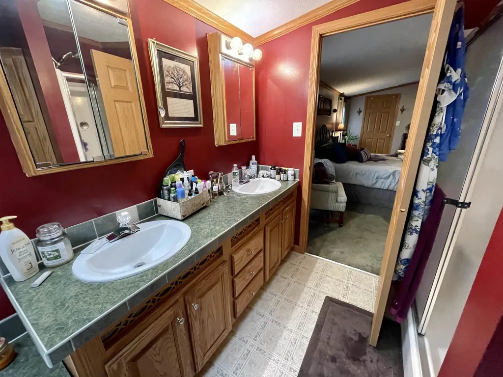 15 Marilyn Drive Allenstown NH 03275