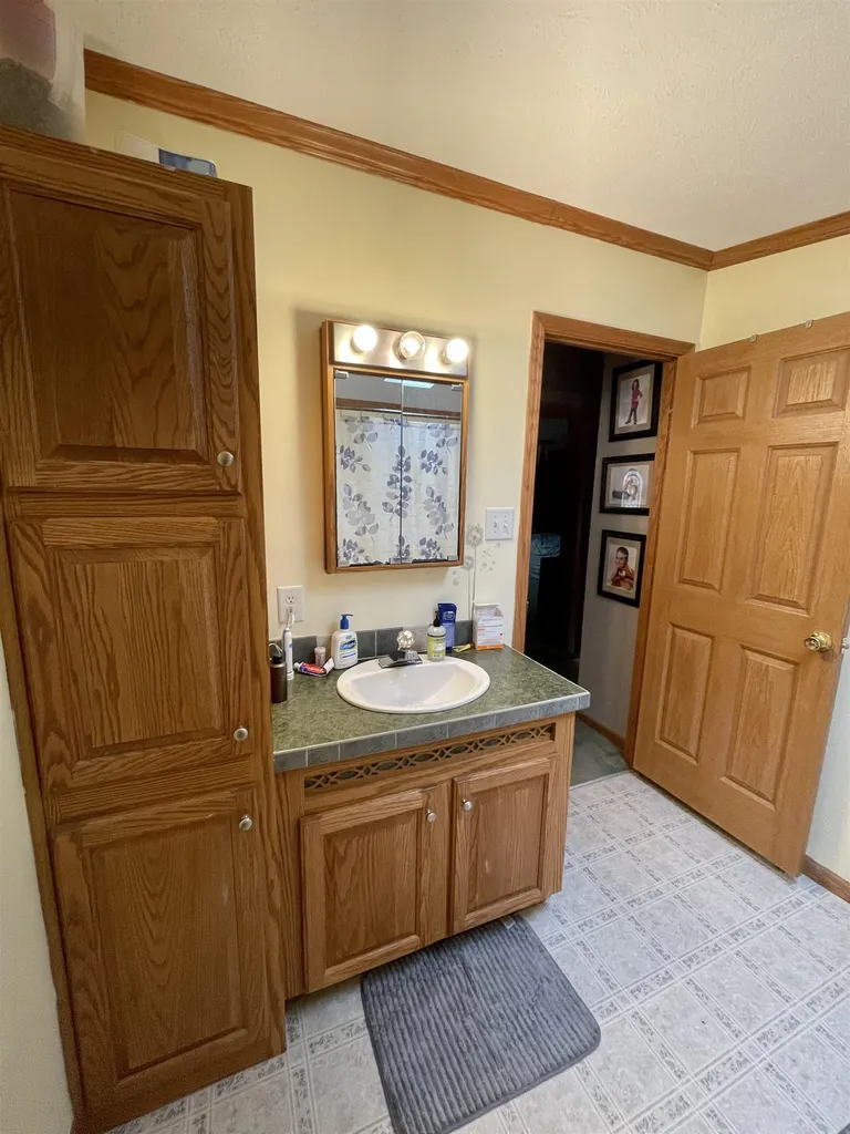 15 Marilyn Drive Allenstown NH 03275