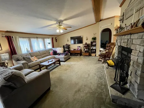 15 Marilyn Drive Allenstown NH 03275