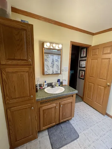 15 Marilyn Drive Allenstown NH 03275