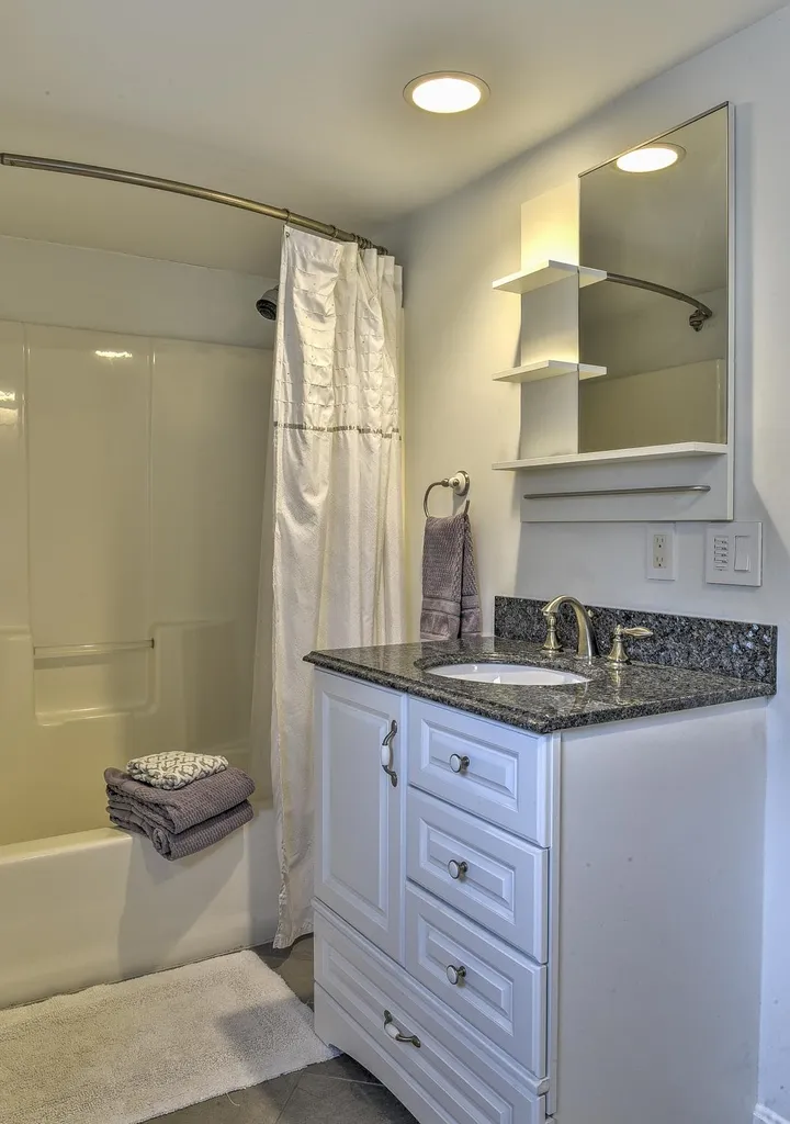 29 Knoll Avenue Keene NH 03431