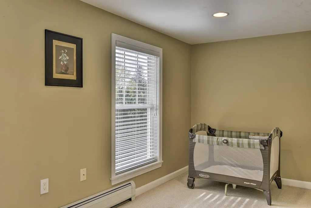 29 Knoll Avenue Keene NH 03431