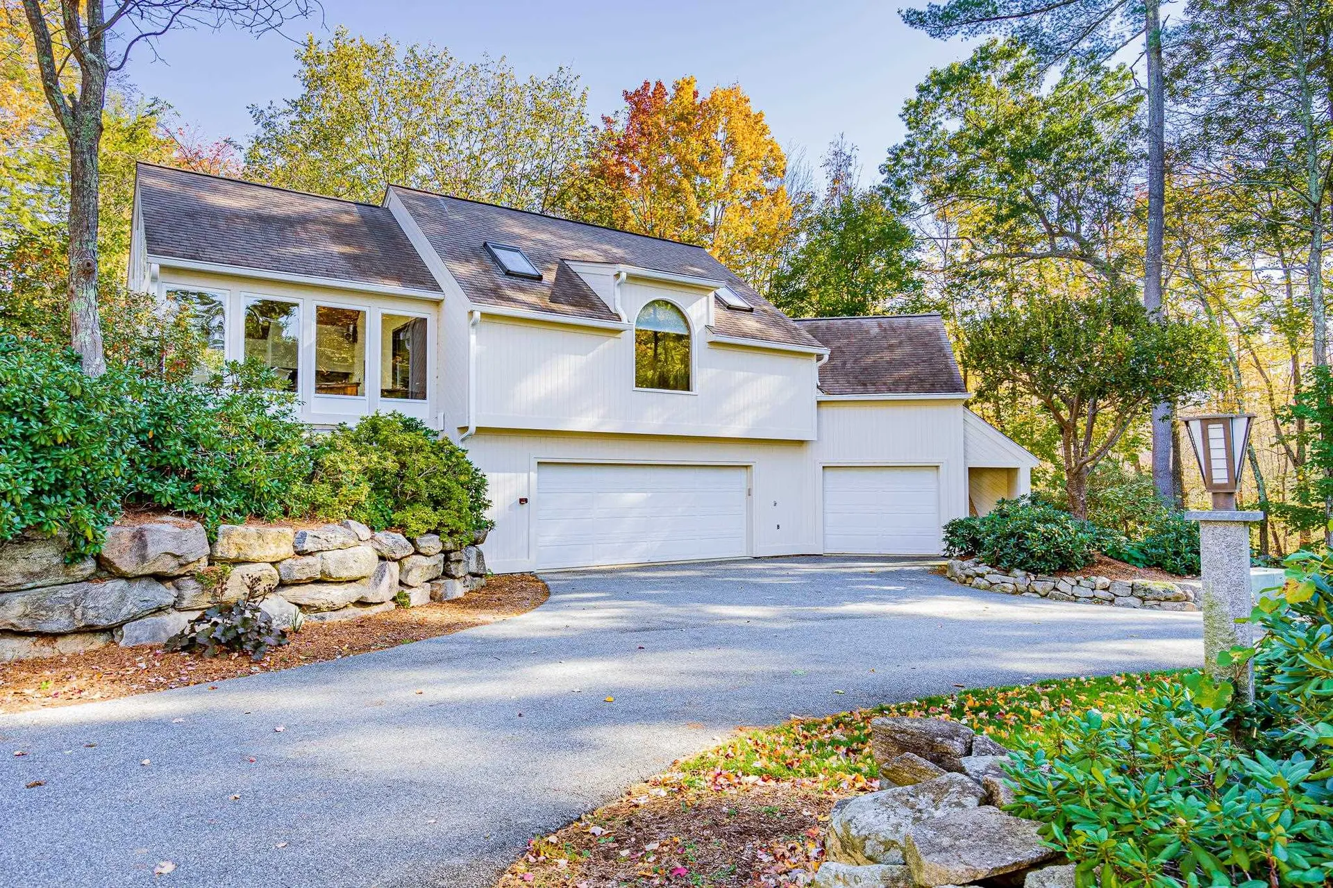 84 Meetinghouse Road Bedford NH 03110