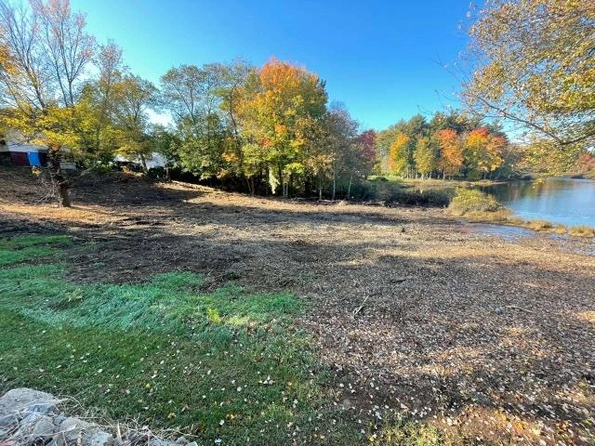 4 Ice House Lane Raymond NH 03077