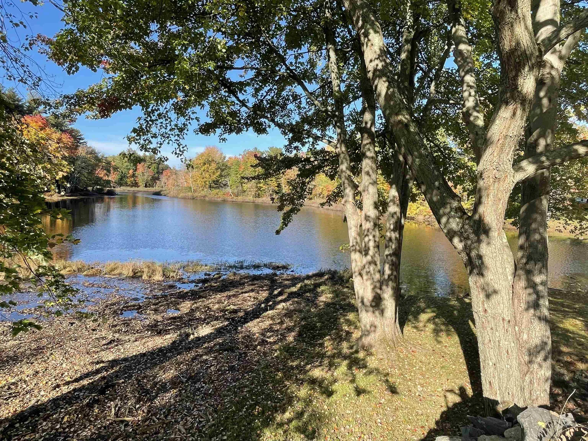 4 Ice House Lane Raymond NH 03077