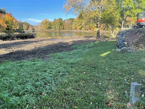 4 Ice House Lane Raymond NH 03077