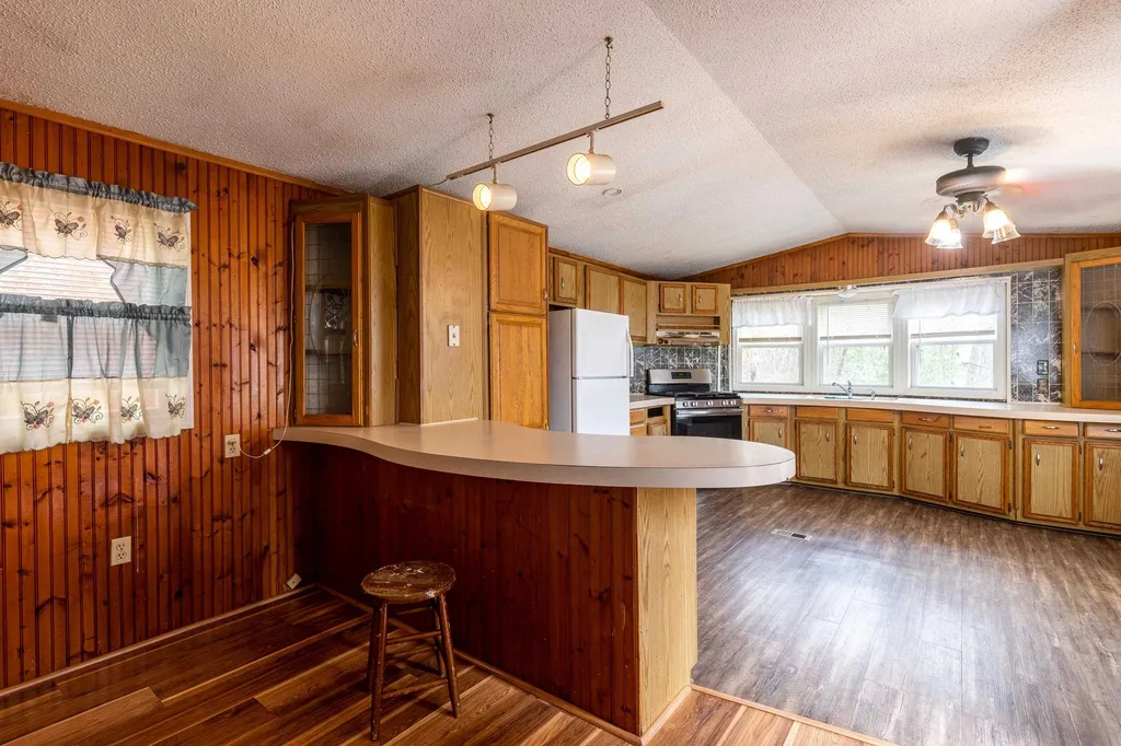 34 Cleo Circle Rochester NH 03868