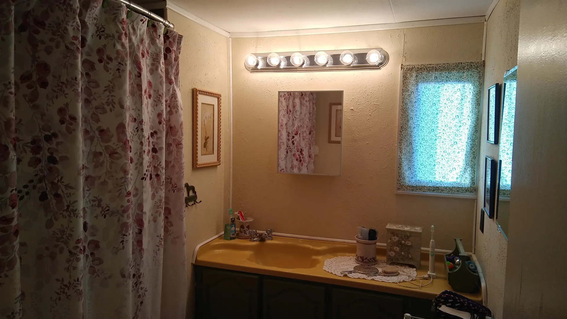 14 Anthony Circle Swanzey NH 03446