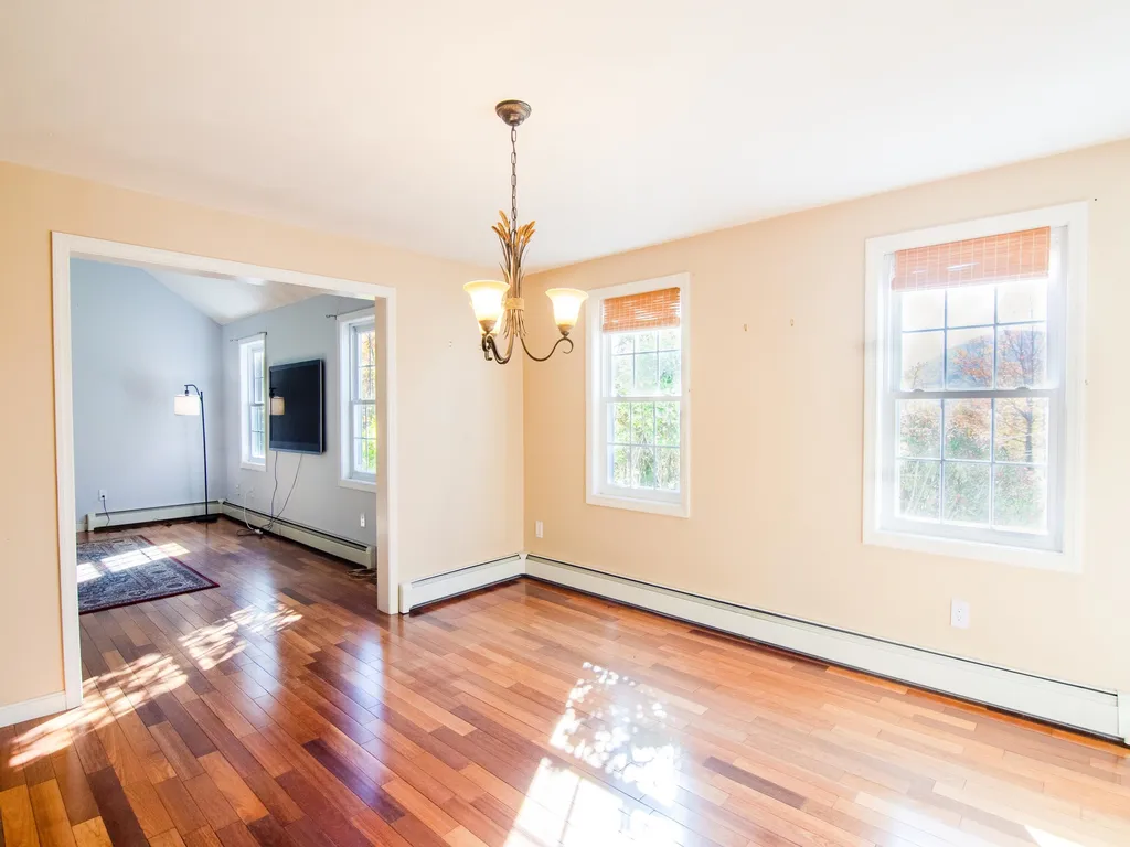 318 Old Post Road Newbury NH 03255