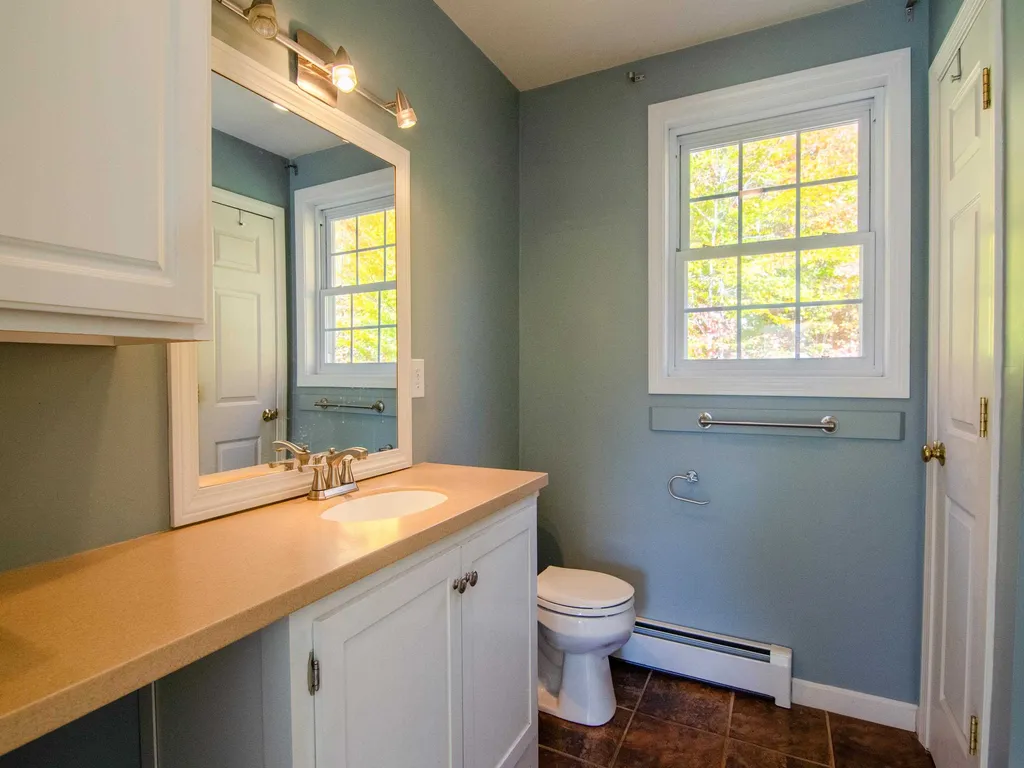 318 Old Post Road Newbury NH 03255