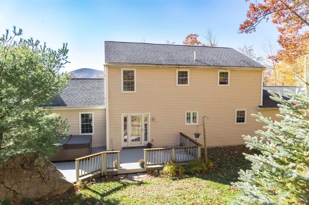 318 Old Post Road Newbury NH 03255