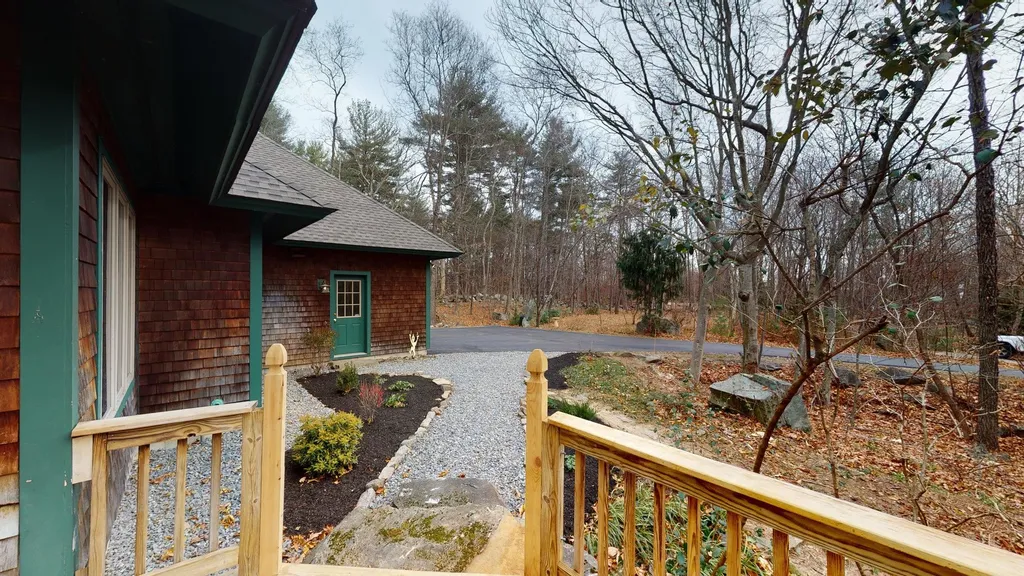 576 Bay Road Durham NH 03824