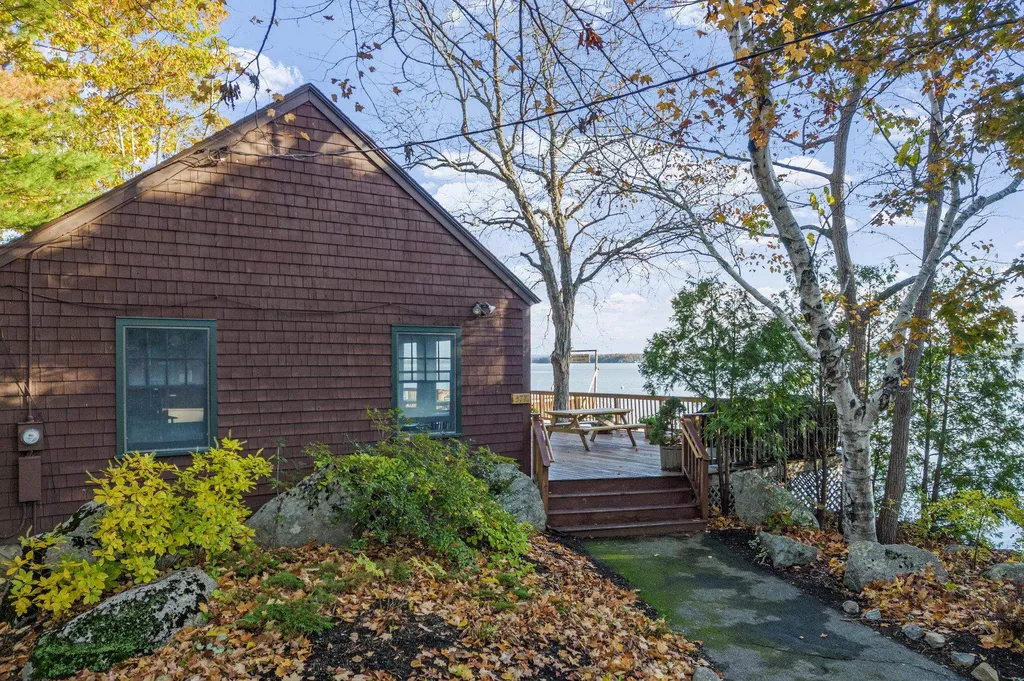 576 Bay Road Durham NH 03824
