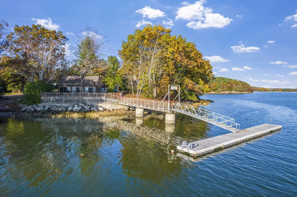 576 Bay Road Durham NH 03824